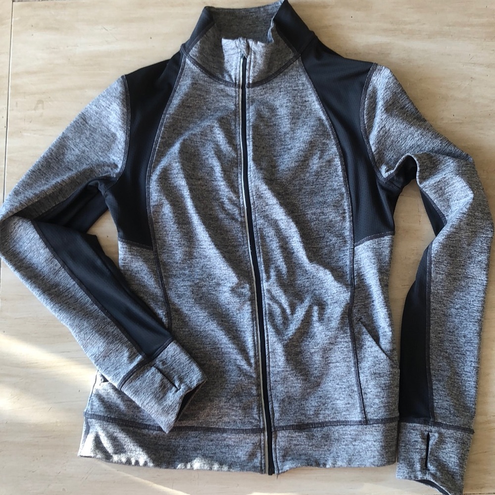 Lucy activewear zip up